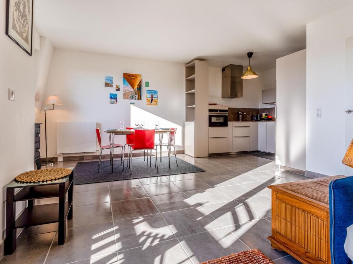 Apartment Les Arts-2 By Interhome Deauville Bagian luar foto
